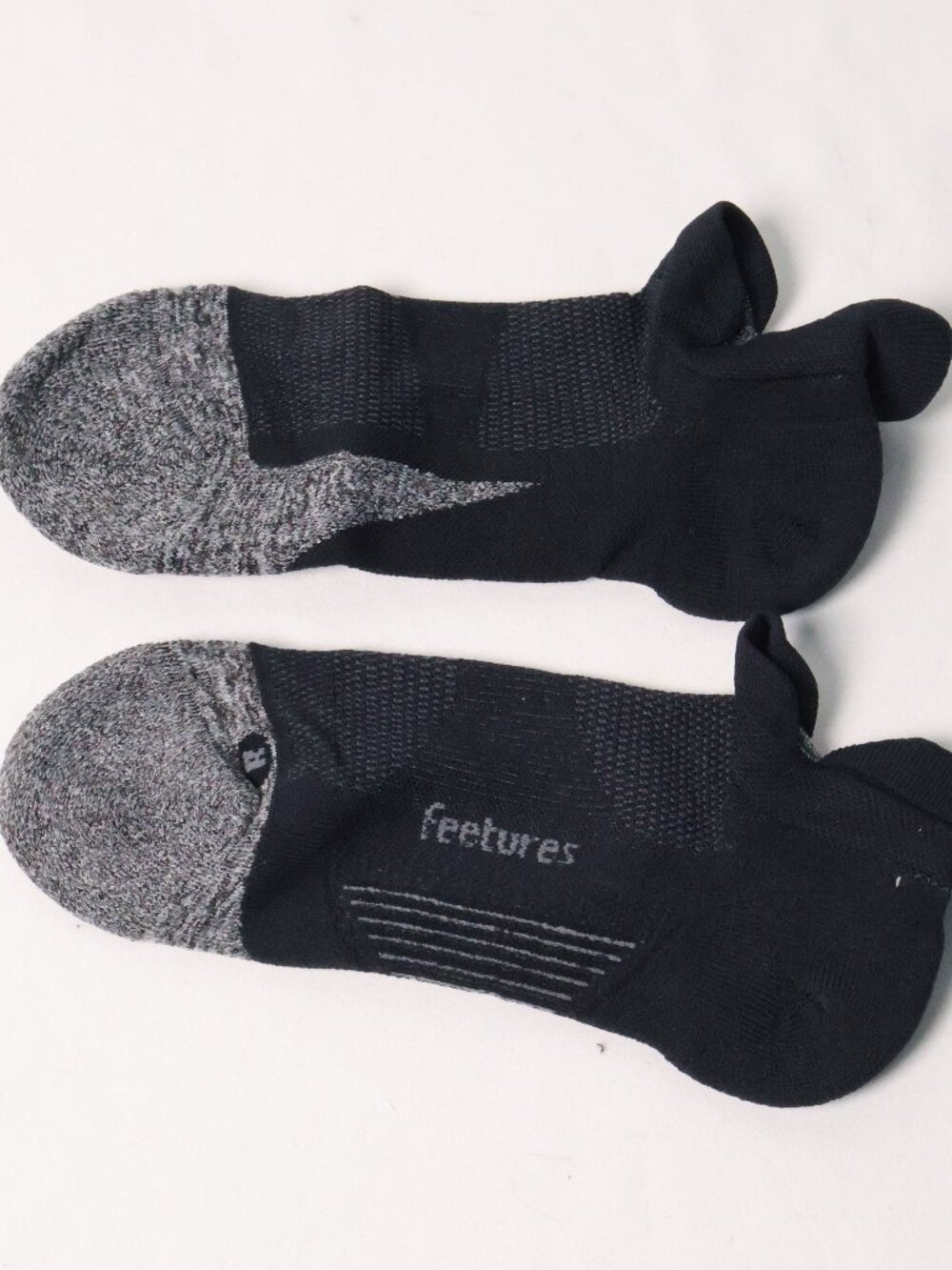 Feetures Ankle Socks Black Cushioned [Size L]